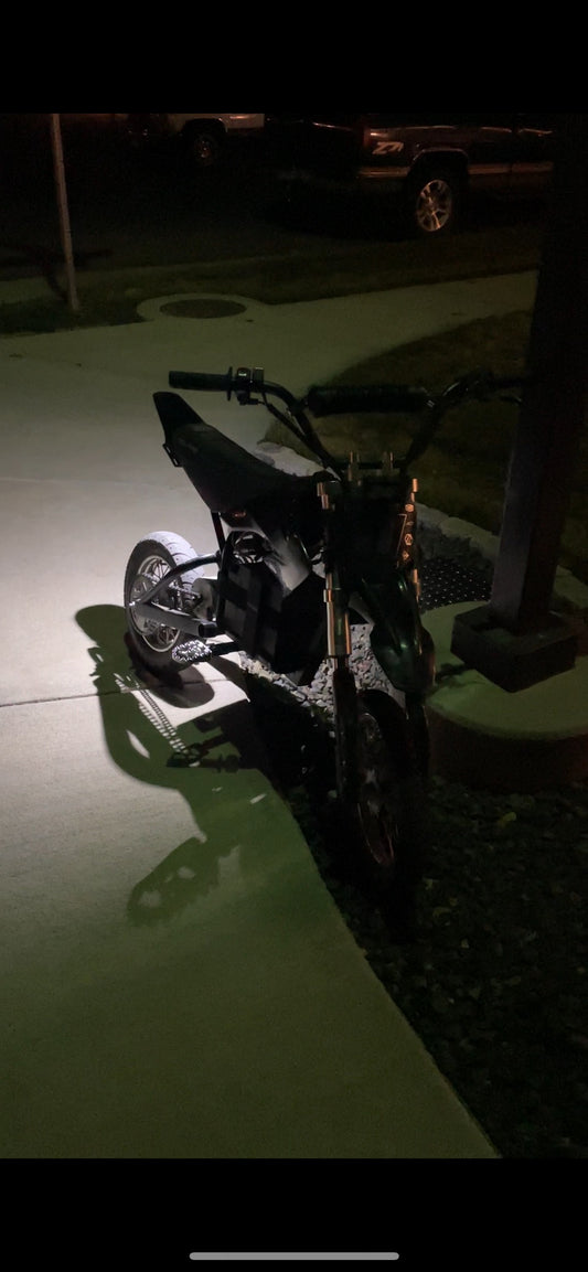 Battery powered Rocklight kit V1